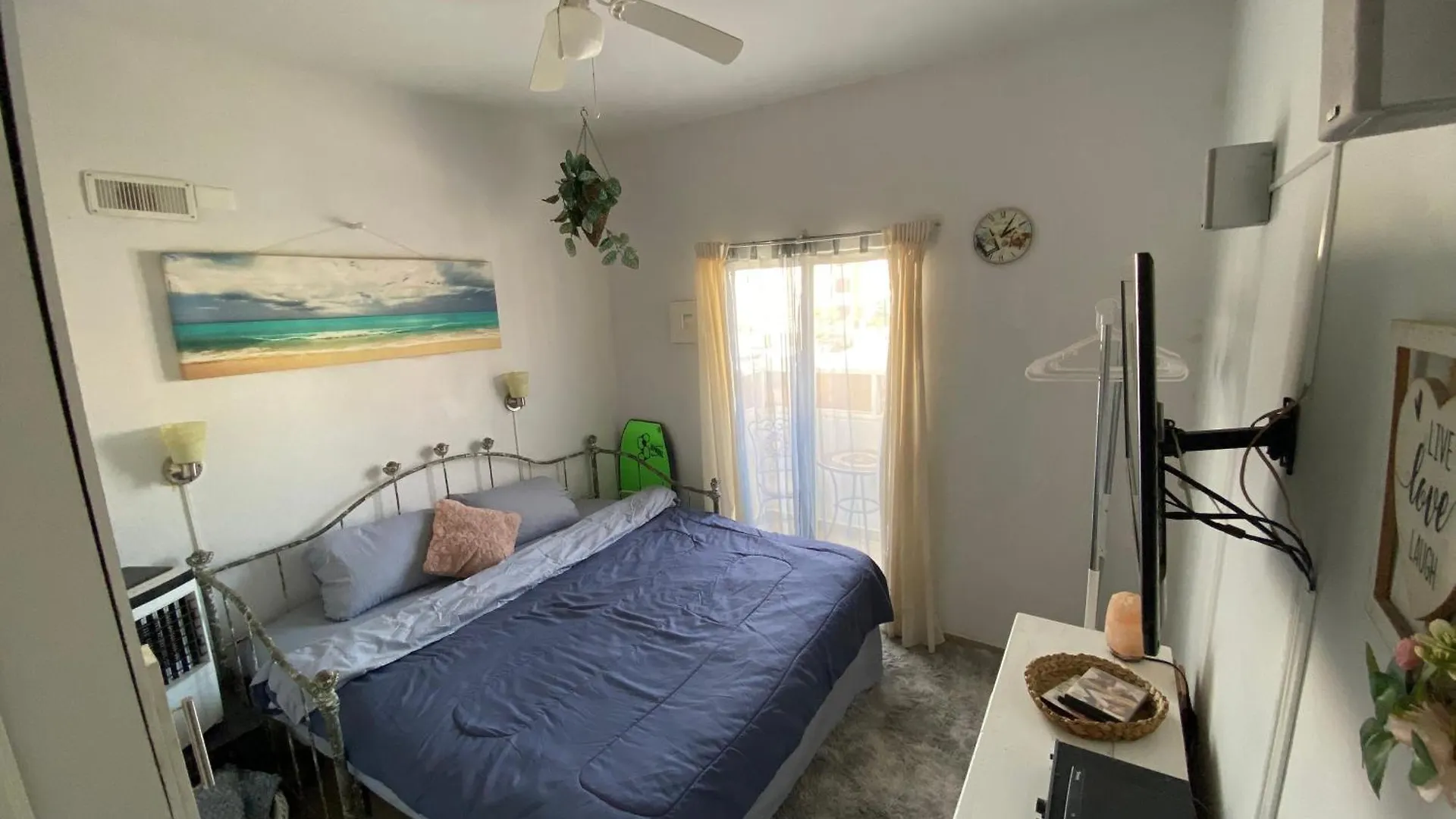 Modern 1-Bedroom Apartment In 卡波圣卢卡斯